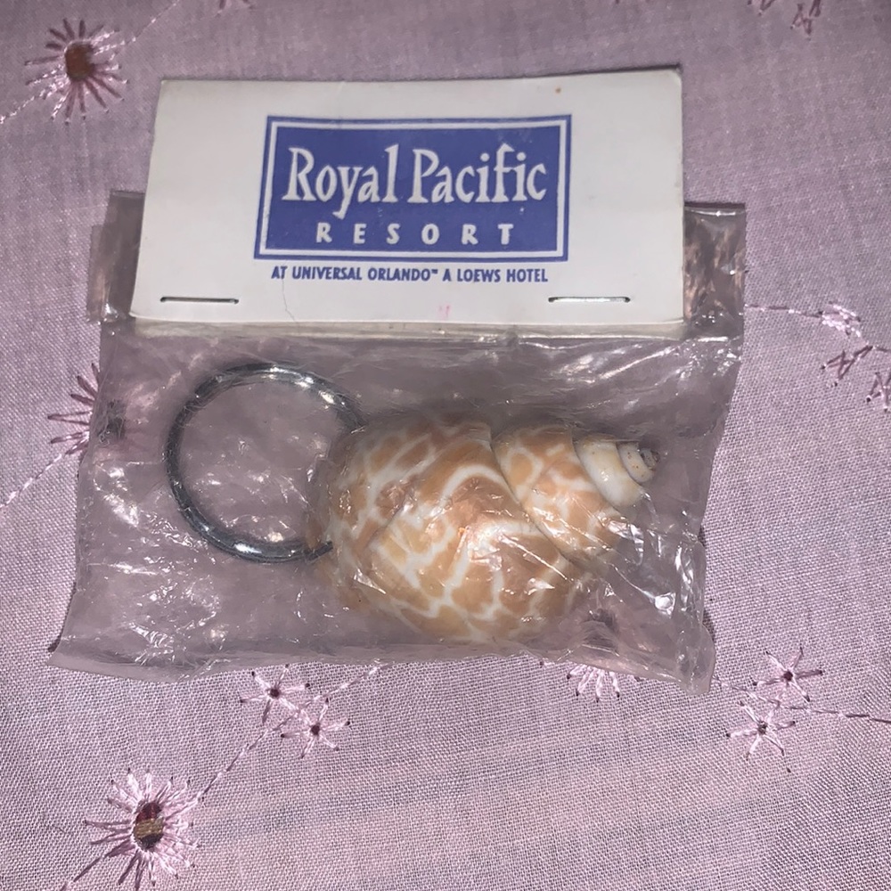 Shell keychain